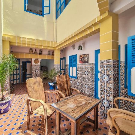 Riad Miya As-Sawíra Exteriér fotografie