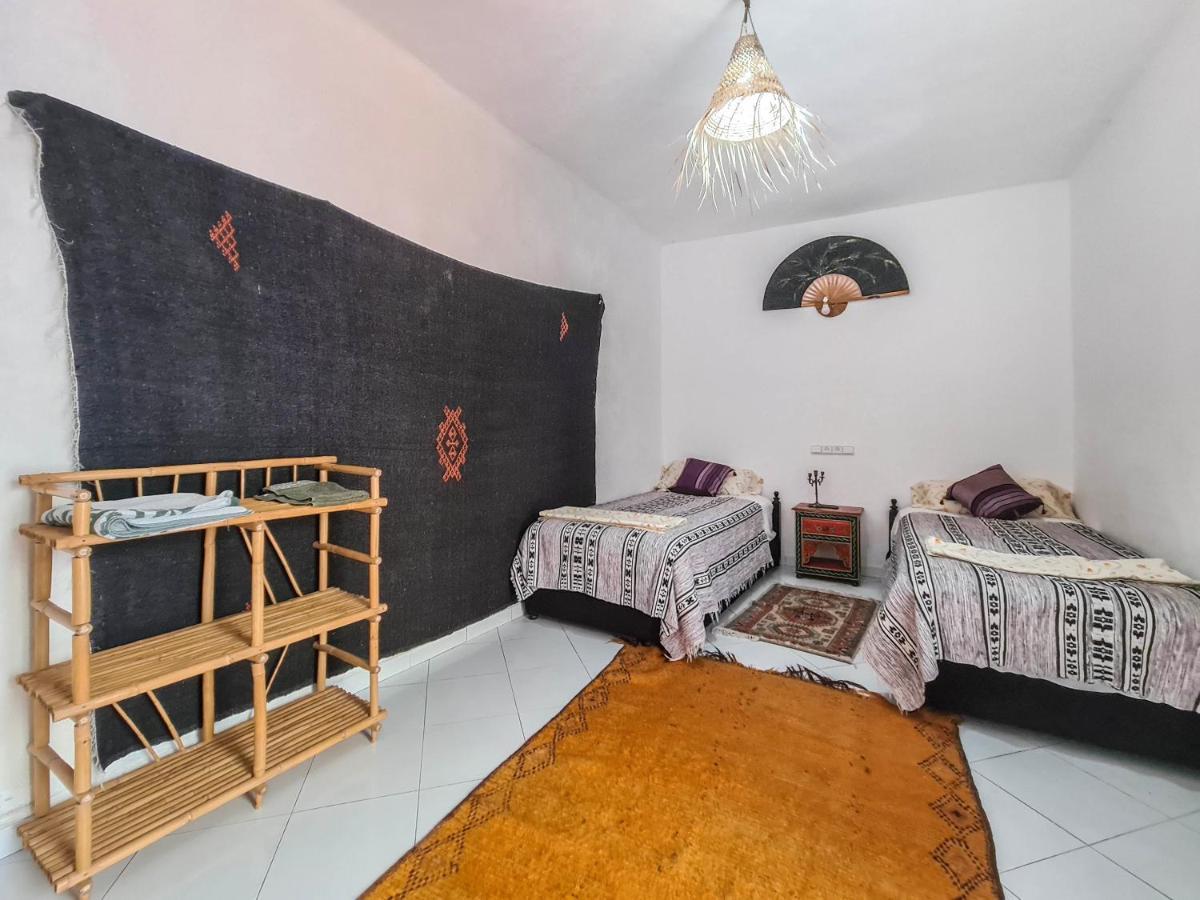 Riad Miya As-Sawíra Exteriér fotografie