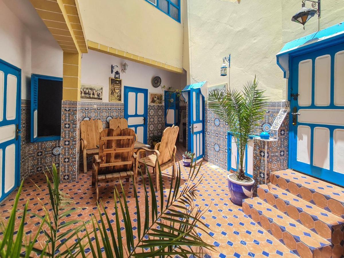 Riad Miya As-Sawíra Exteriér fotografie